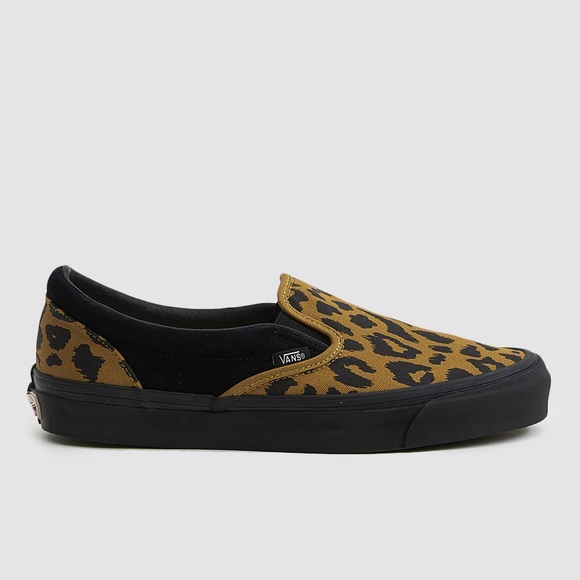 leopard slip on sneakers vans